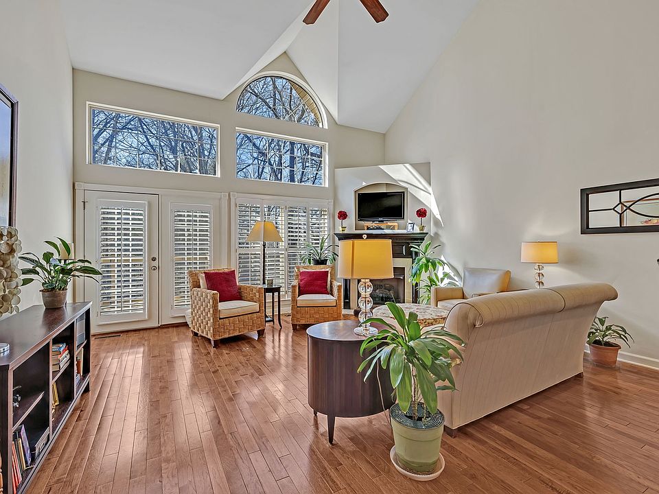 1st image of 307 Riverstone Blvd