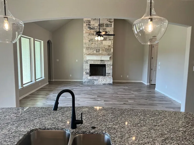 173 Crenshaw Ct — Photo 7