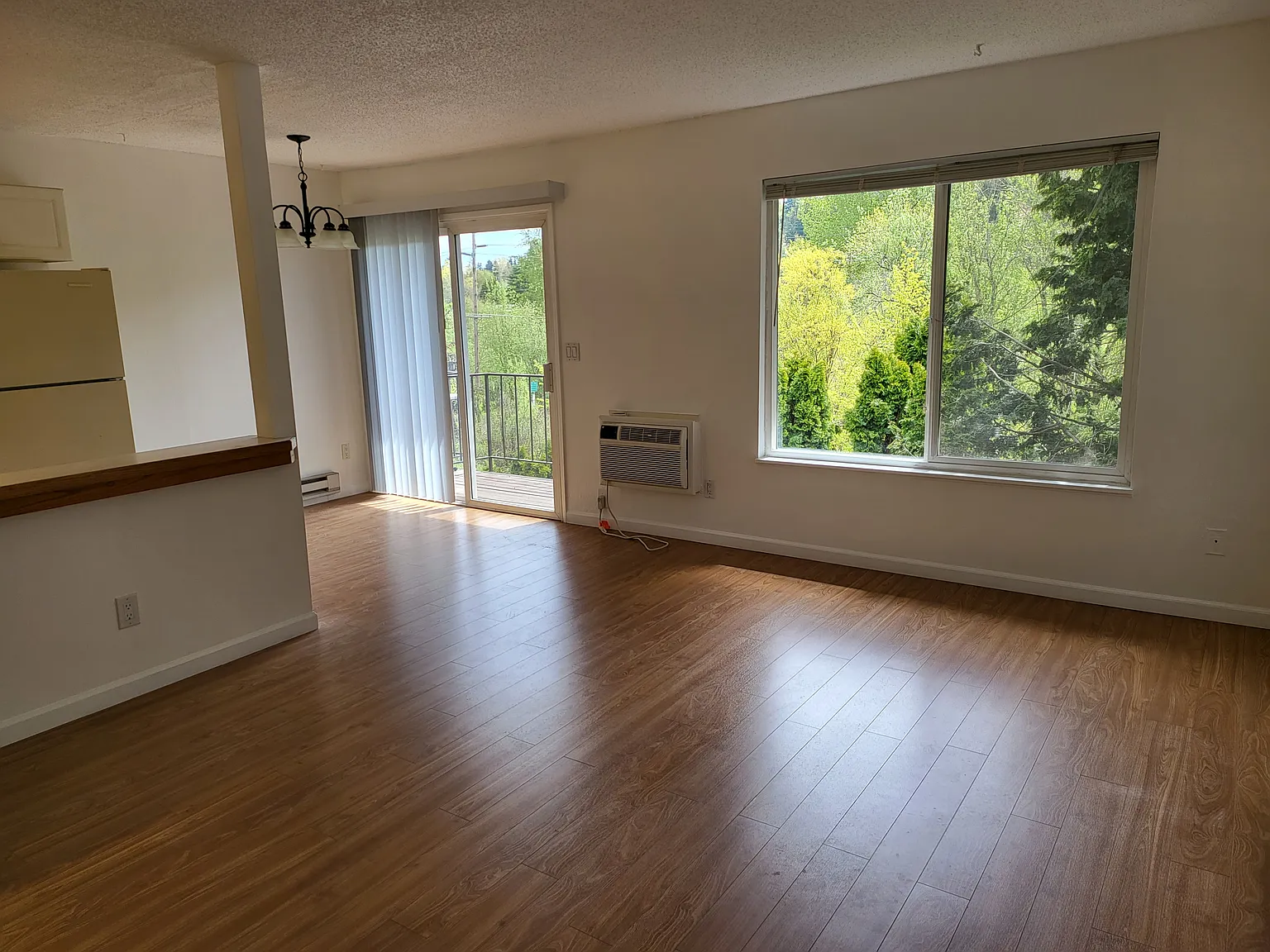 200 SW Florence Ave — Photo 3
