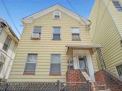 28 Grant Ave, Harrison, NJ, 07029