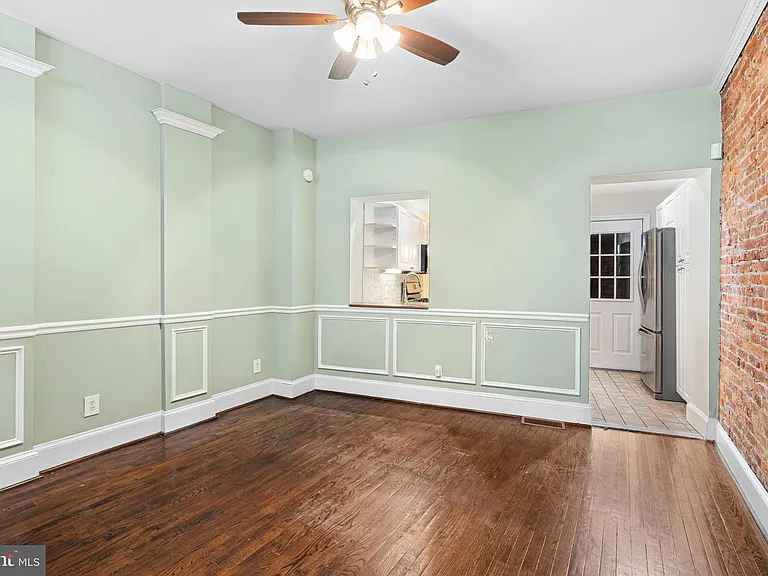 4447 Baker St — Photo 4