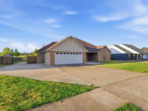 19 Cardinal Way, Vilonia, AR 72173