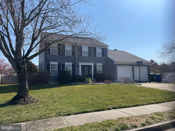 18 Adler Cir, Lumberton, NJ 08048