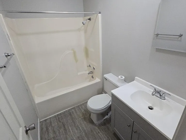 400 Beadle Dr #A — Photo 18