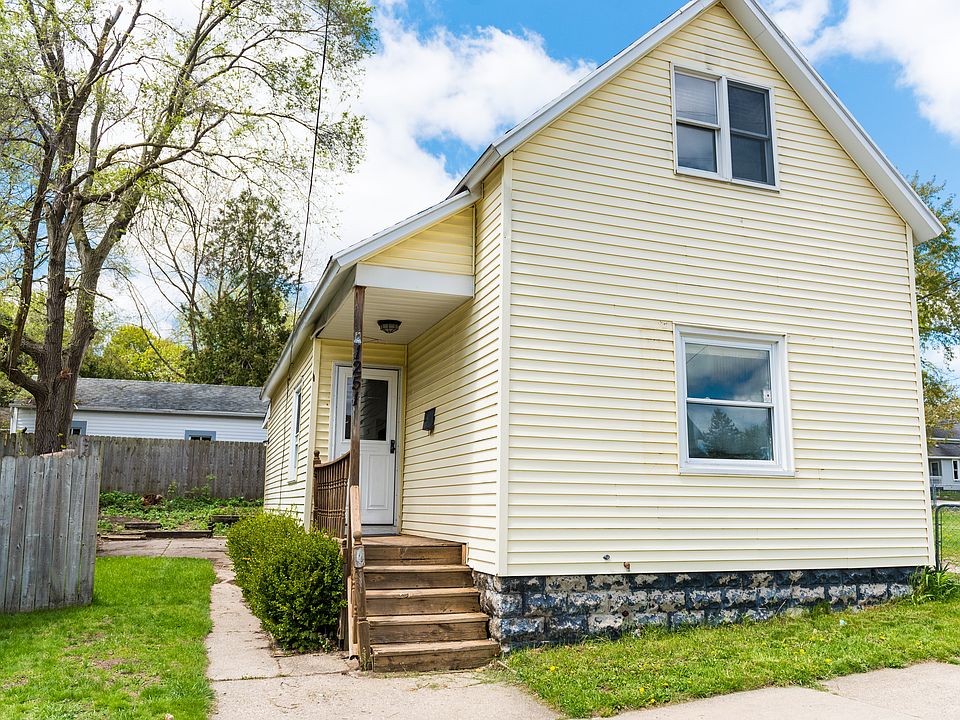 1st image of 1251 Valley Ave NW