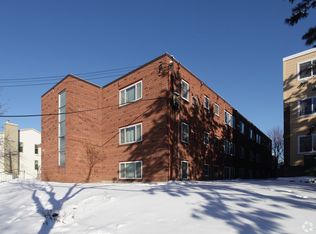 321 8th St SE, Minneapolis, MN 55414