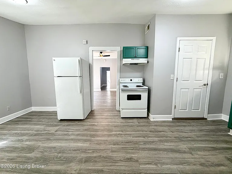 1108 State St — Photo 5