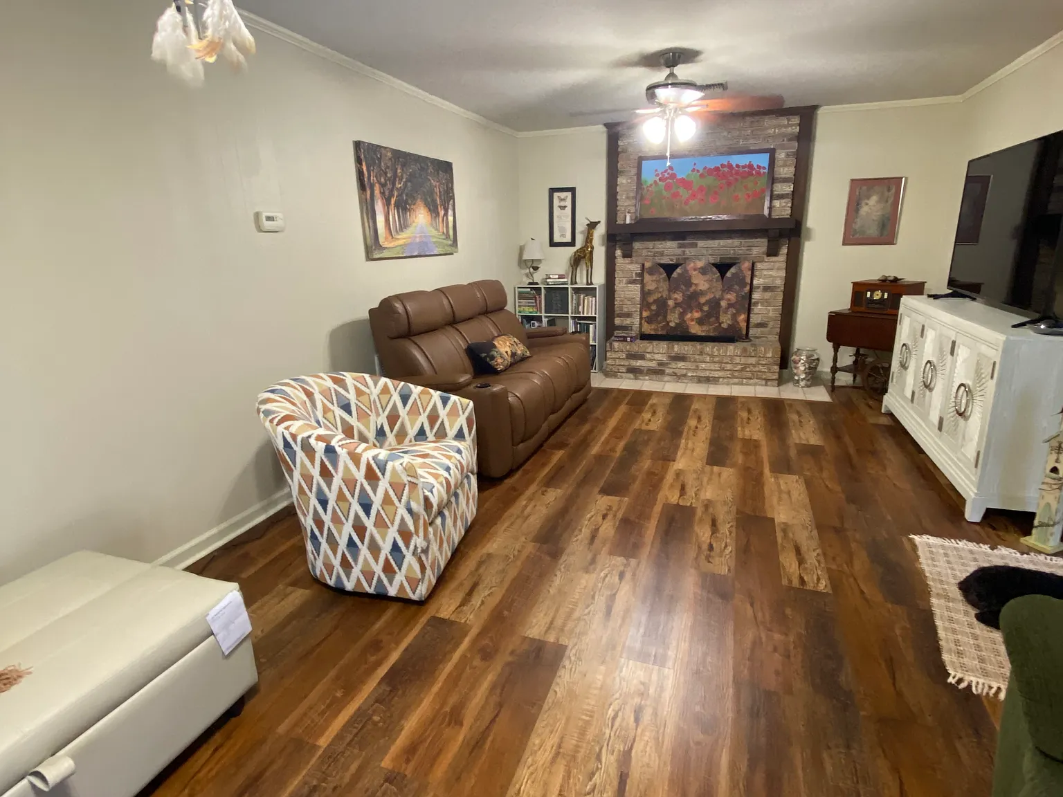 3 bed, 1500 sqft, $2,450 — Photo 3