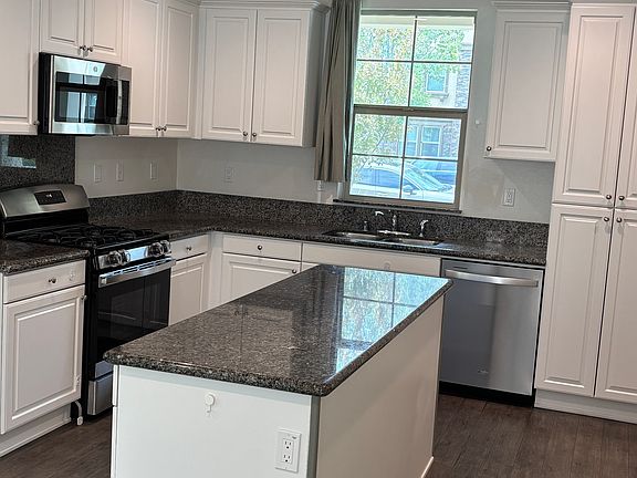 4th image of 7636 Channel View St