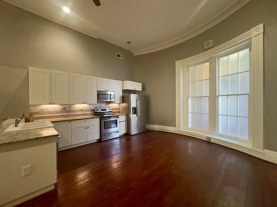 Apartment Units in Downtown, Baltimore, MD!