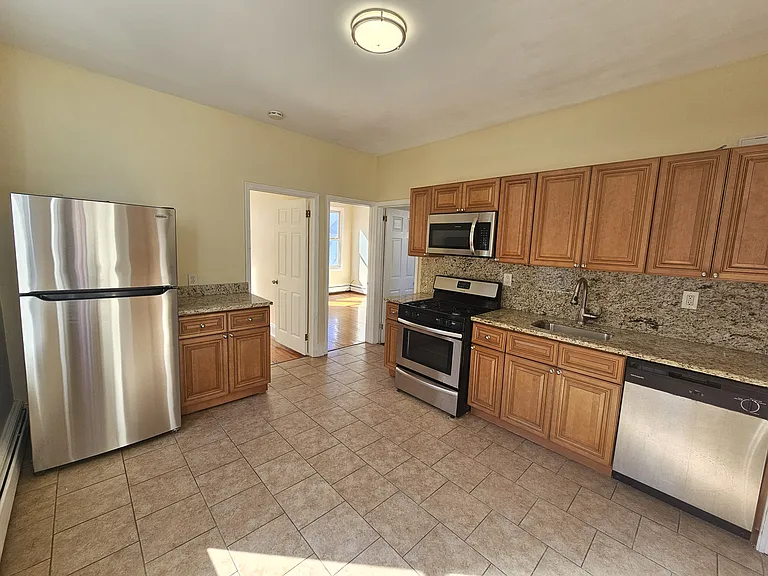 83 W 47th St #3 — Photo 5