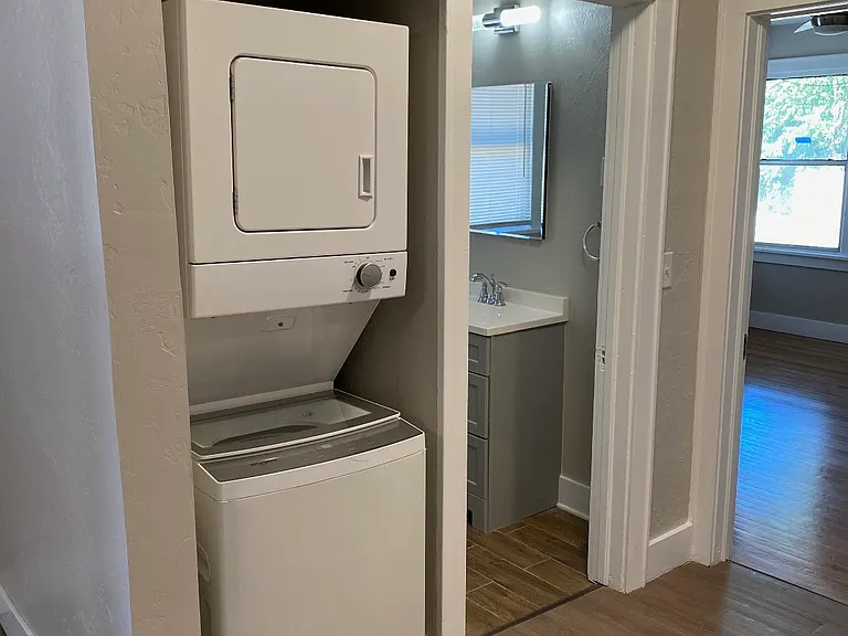 913 East Dr #913 — Photo 13
