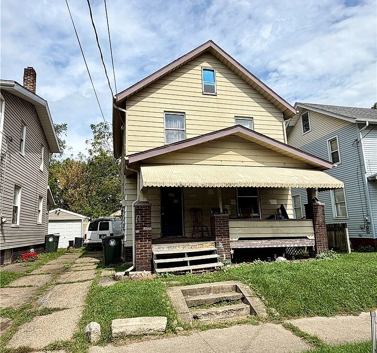 1st image of 2013 17th St NE