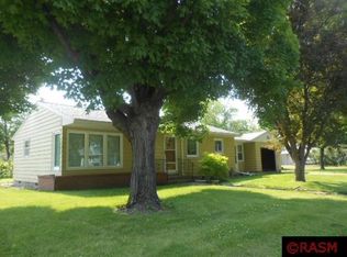 150 4th St NW, Winnebago, MN 56098