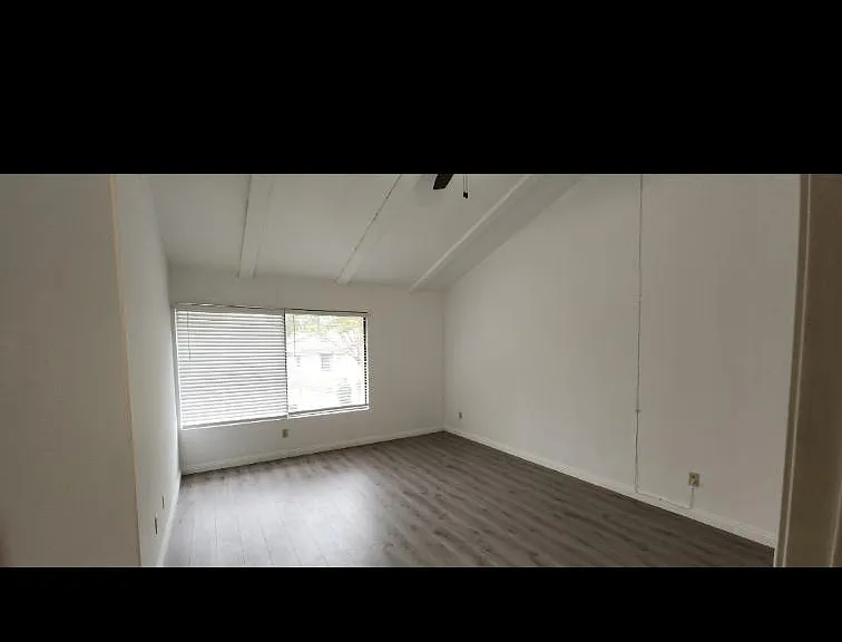 Master Bedroom (from room entrance)