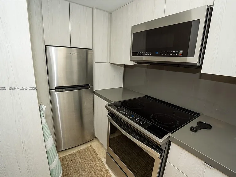 2951 S Bayshore Dr #716 — Photo 14
