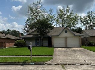 358 Capehill Dr, Webster, TX 77598
