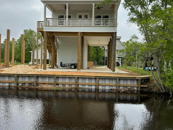 4141 20th Ave, Bay Saint Louis, MS 39520