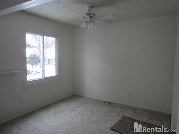 5th image of 2713 Terraceview Ct N
