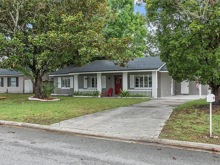 1653 Peruvian Ln — Photo 7