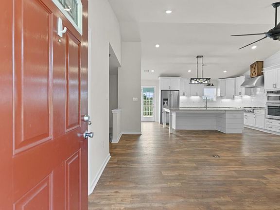 3rd image of 1214 Roxey Maxey Rd