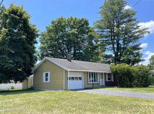 72 Edmund Dr, Ballston Spa, NY 12020