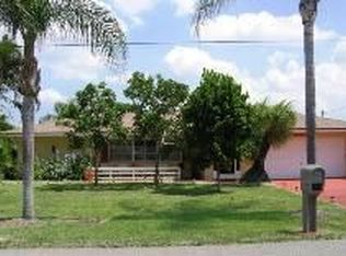 849 SE 41st St, Cape Coral, FL 33904