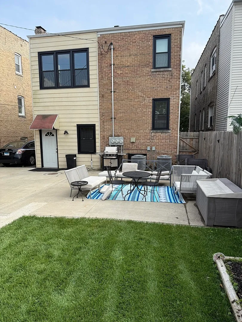 1 bed, 700 sqft, $1,500 — Photo 2