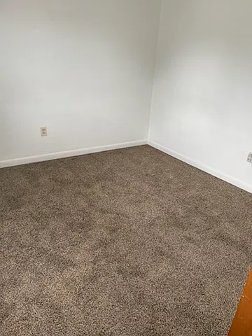 915B Security Rd — Photo 10