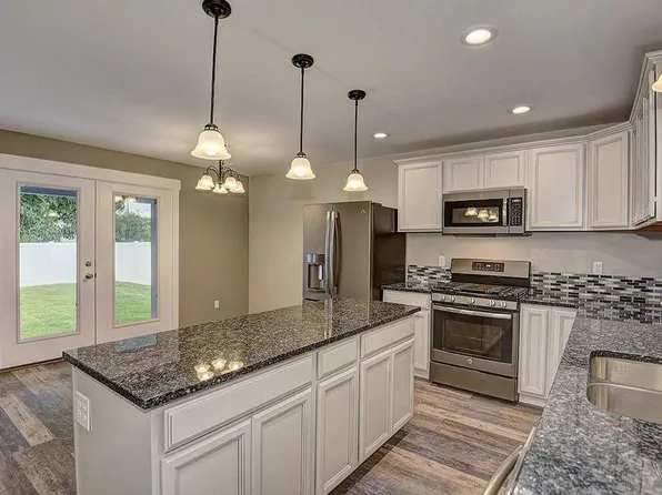 1117 N Arties Ln #A, Greenacres, WA 99016