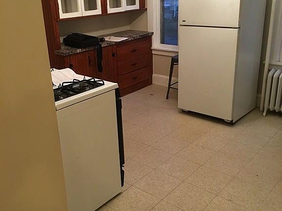 4th image of 52 School St #1