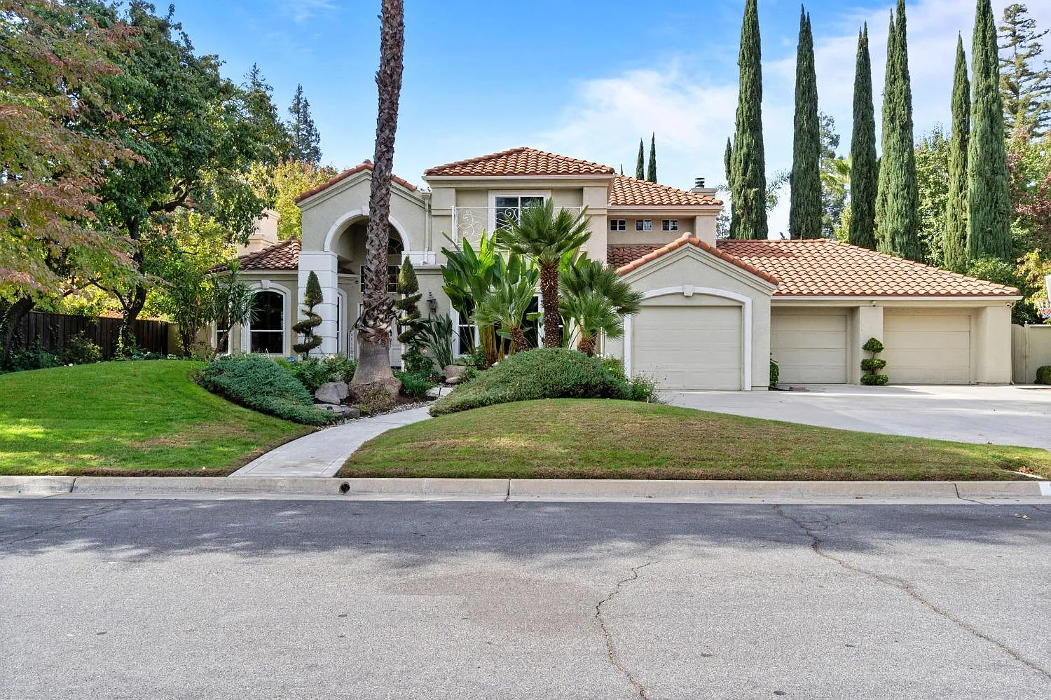 10071 N Ponderosa Dr photo 1