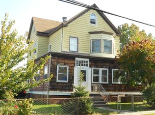 1074 Stonewall Ln, Secaucus, NJ 07094