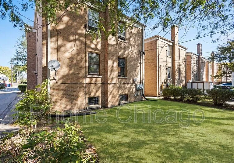 1816 Monroe St #1 — Photo 6