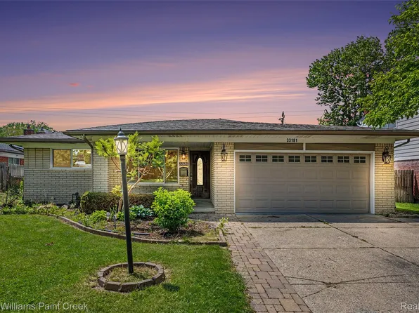 33181 Sherwood Forest Dr, Sterling Heights, MI 48310