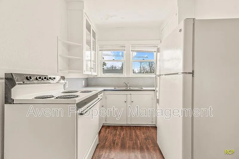 Studio, 1.0 bath, 400 sqft, $1,125 — Photo 3