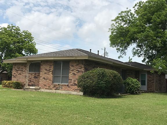 4th image of 412 S Bowie Dr