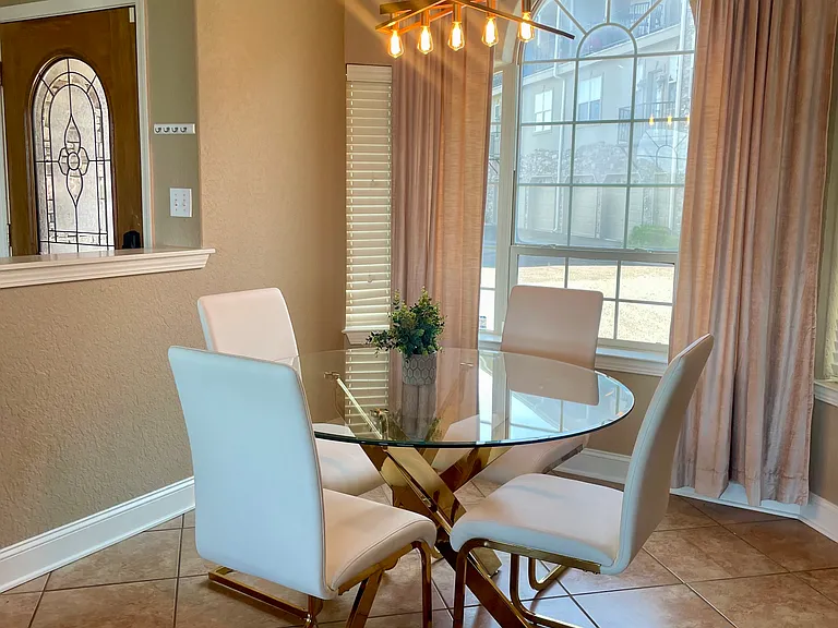 620 Grand Point Dr — Photo 3