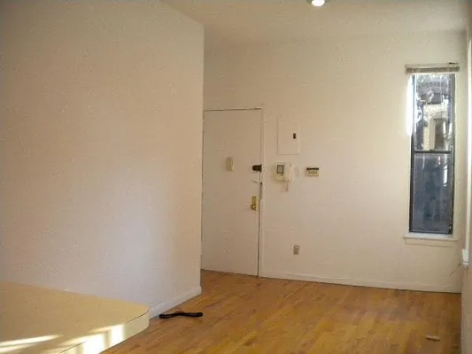 Rented by Keller Williams NYC | media 27