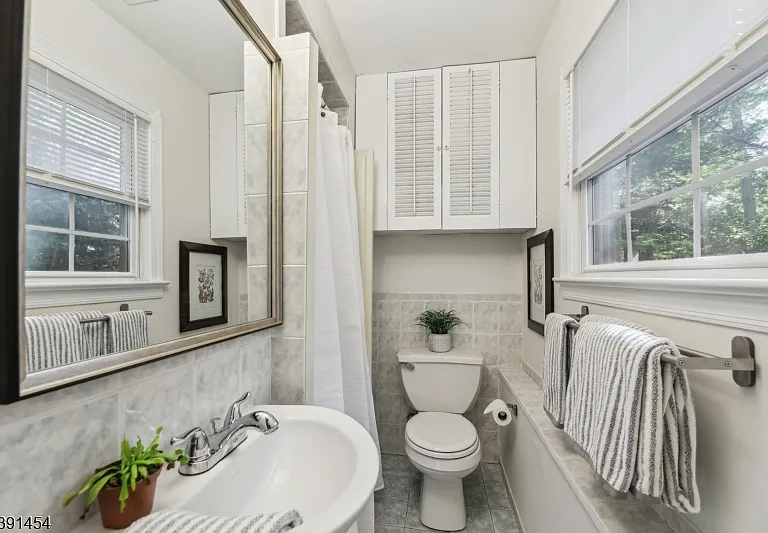 63 Whitney Dr — Photo 16