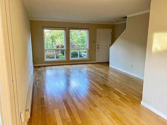 2nd image of 5499 Paradise Dr