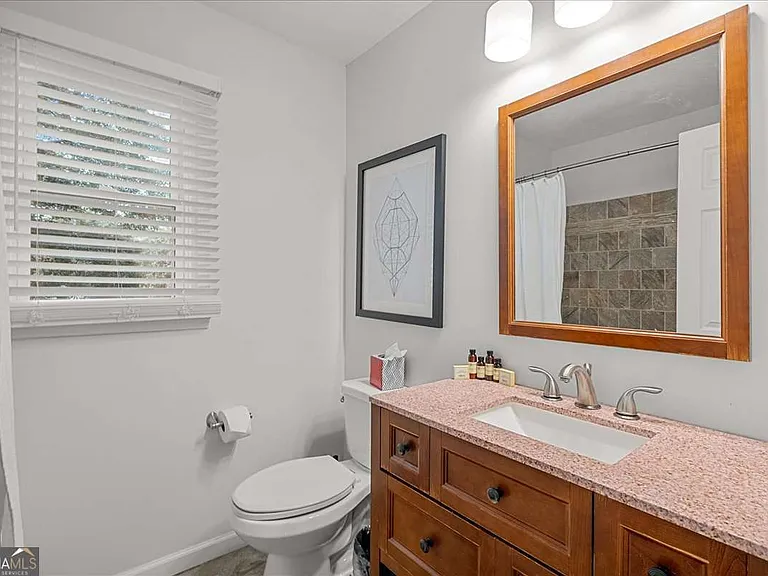 840 Rosedale Ave SE #B — Photo 11