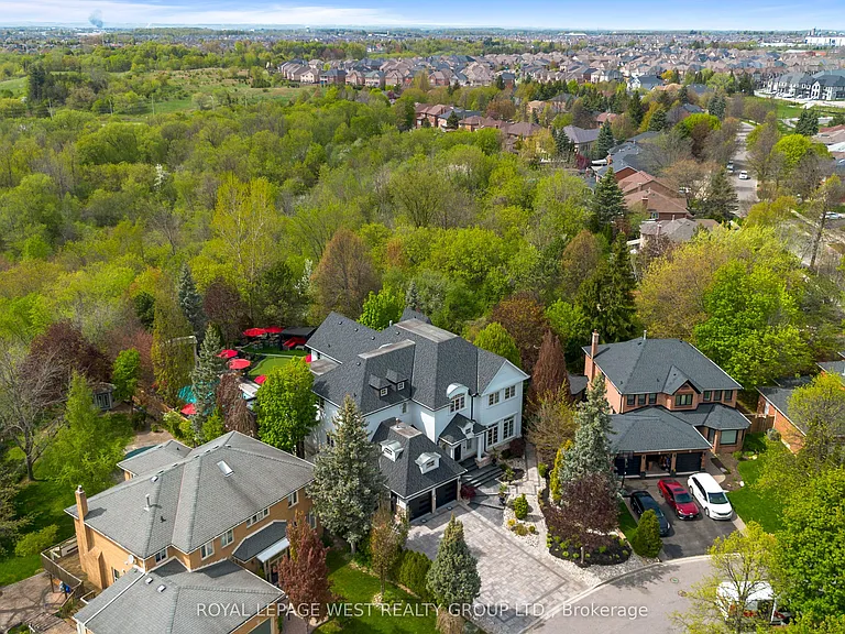 24 McArthur Hts — Photo 6