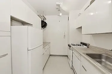 Sold by Engel & Völkers New York City