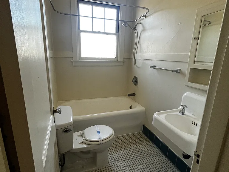 1335 NW 23rd Ave #105 — Photo 10