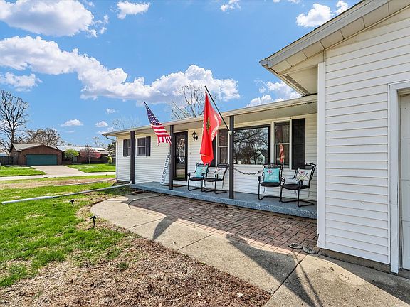 4th image of 205 E Briarcliff Dr
