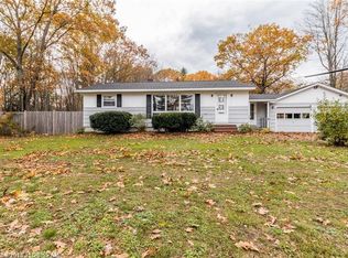 364 Lewiston Rd, Topsham, ME 04086