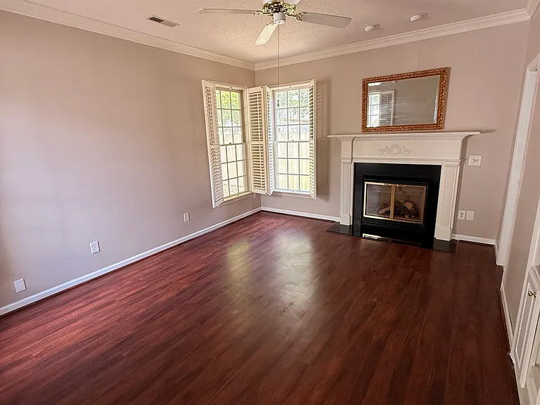 74 Park Village Ln — Photo 7