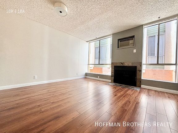 3rd image of 1215 N Cherokee Ave APT 105