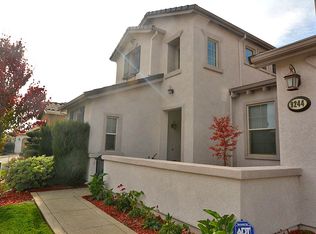 9244 Crowell Dr, Elk Grove, CA 95624